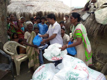 Small trader’s big donation for flood affected