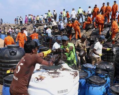 Oil spill threatens India’s beaches, nesting turtles