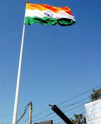 Red faces over tallest flag at Pakistan border