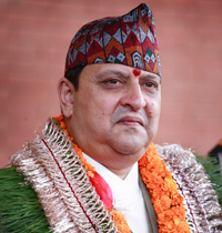 Nepal Monarch visits for traditional Puja