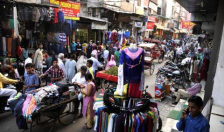 Pedestrians face difficulties in India