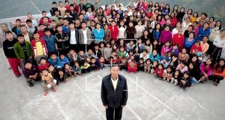 Man with world’s largest family dies… but?