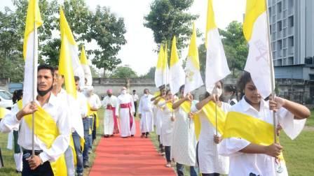 Apostolic Nuncio visits Patna with Pallium  for Archbishop